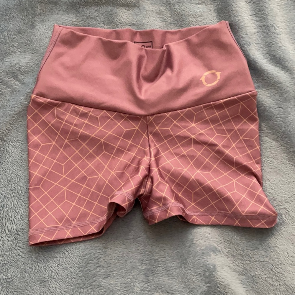 One one women shorts